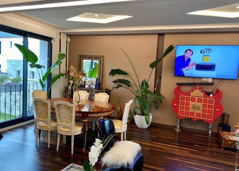 Double Tree House Villa Chatou Ngoại thất bức ảnh